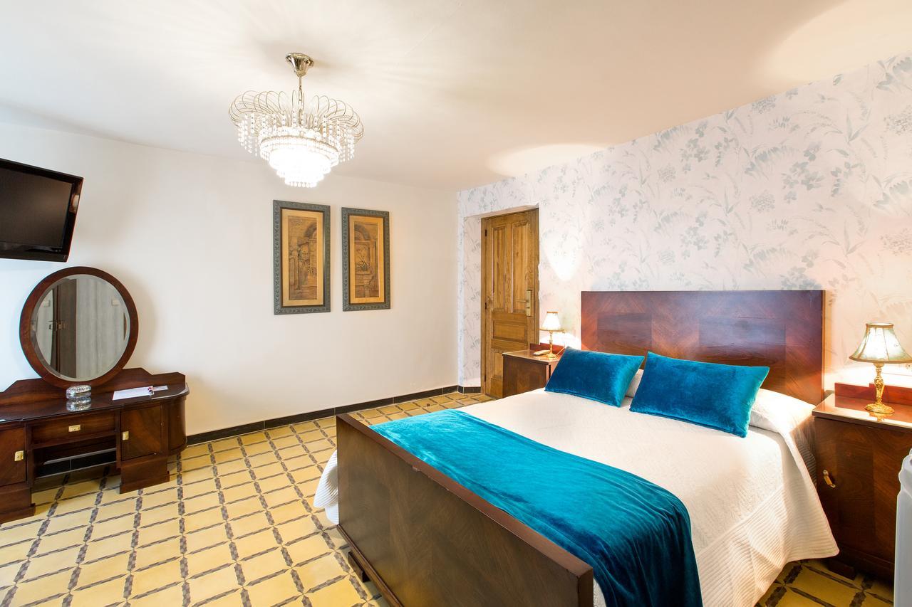 Hotel Villa San Jorge Azanúy Esterno foto